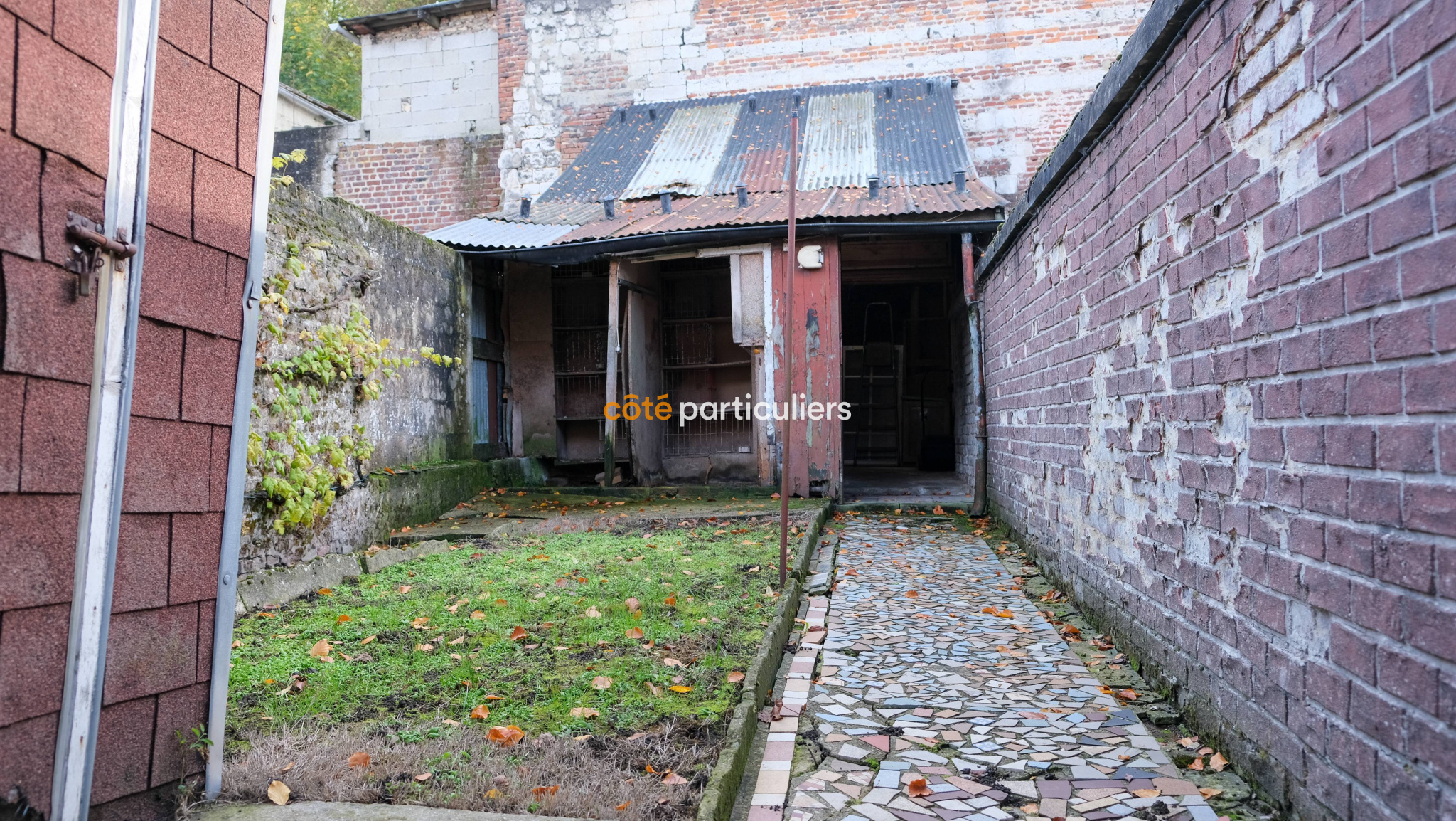 Vente ST-POL-SUR-TERNOISE : MAISON DE VILLE A CONFORTER.