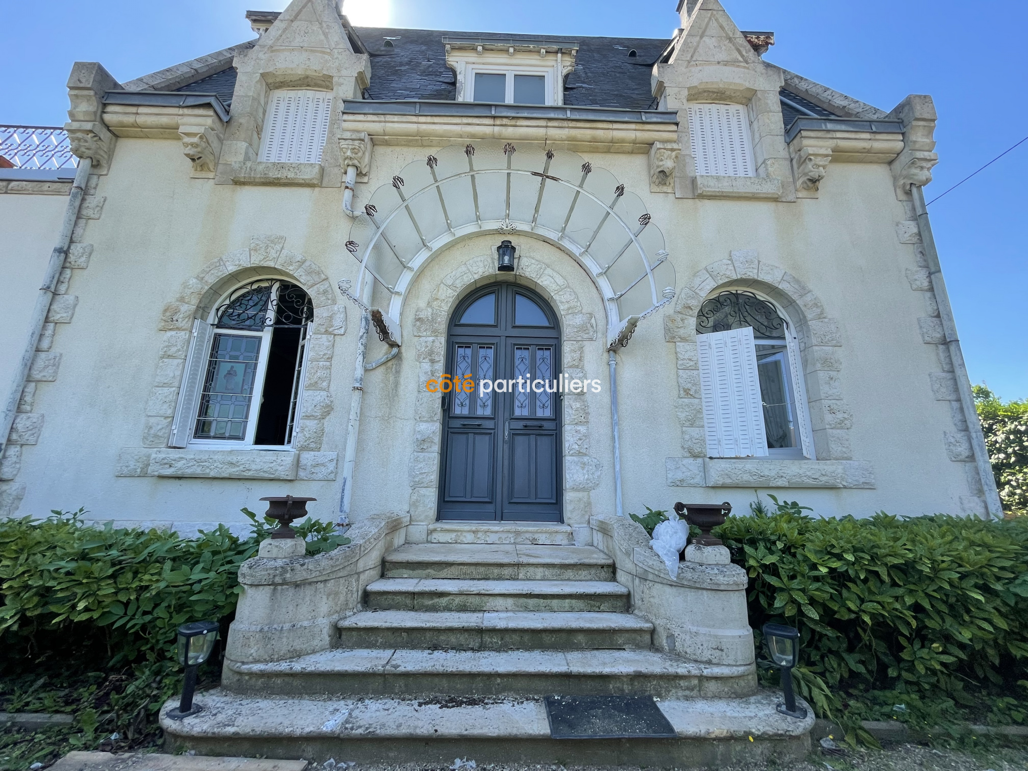 Vente Maison 300m² 11 Pièces à Saint-Florent-sur-Cher (18400) - Côté Particuliers