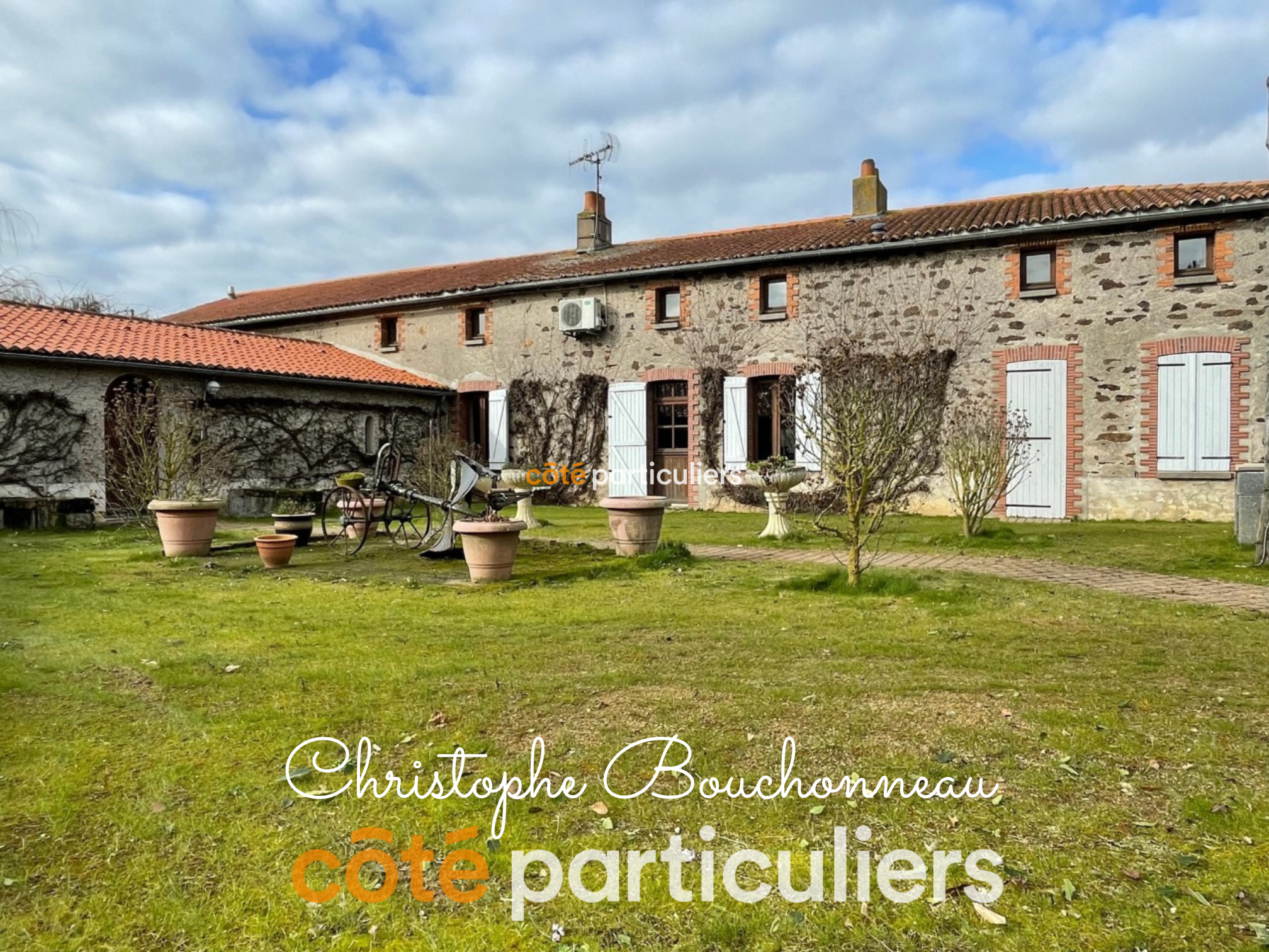 Maison à vendre de 350 m² à Montrevault (49110)